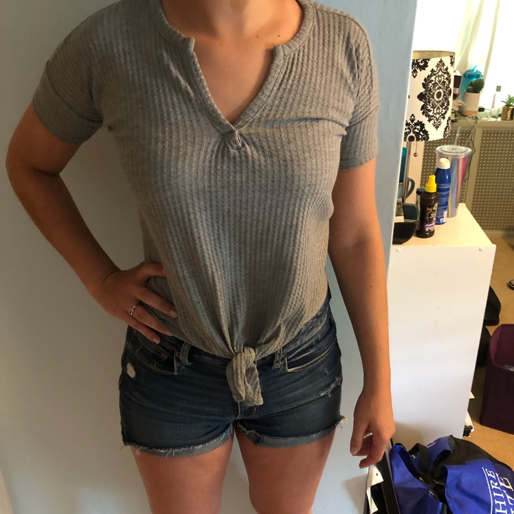 Grey tie T-shirt